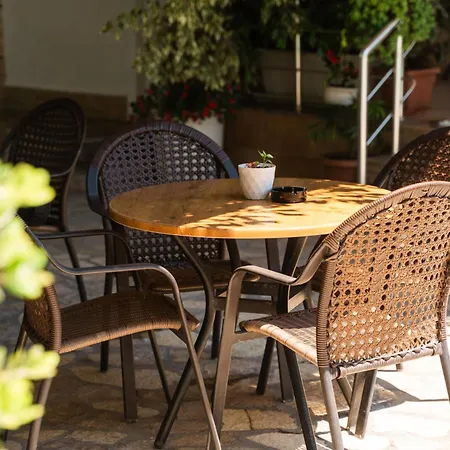 Jb Hotell Sarandë