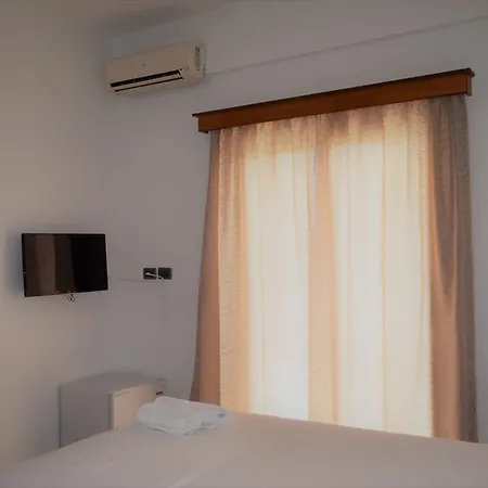 Hotel Jb *