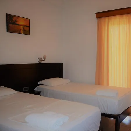 Hotel Jb *